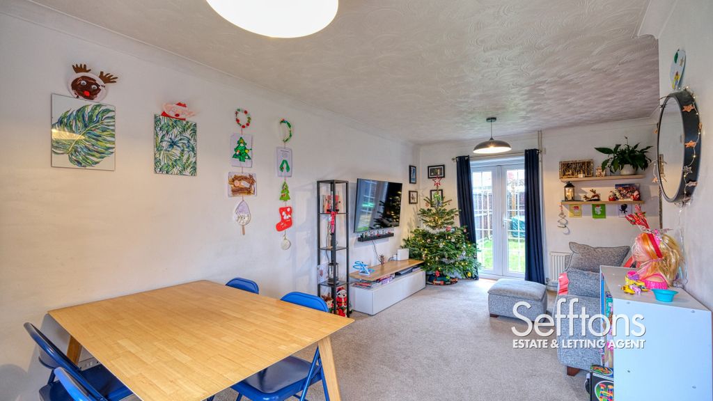 Property photo 2 of 23 Dscf6481_11