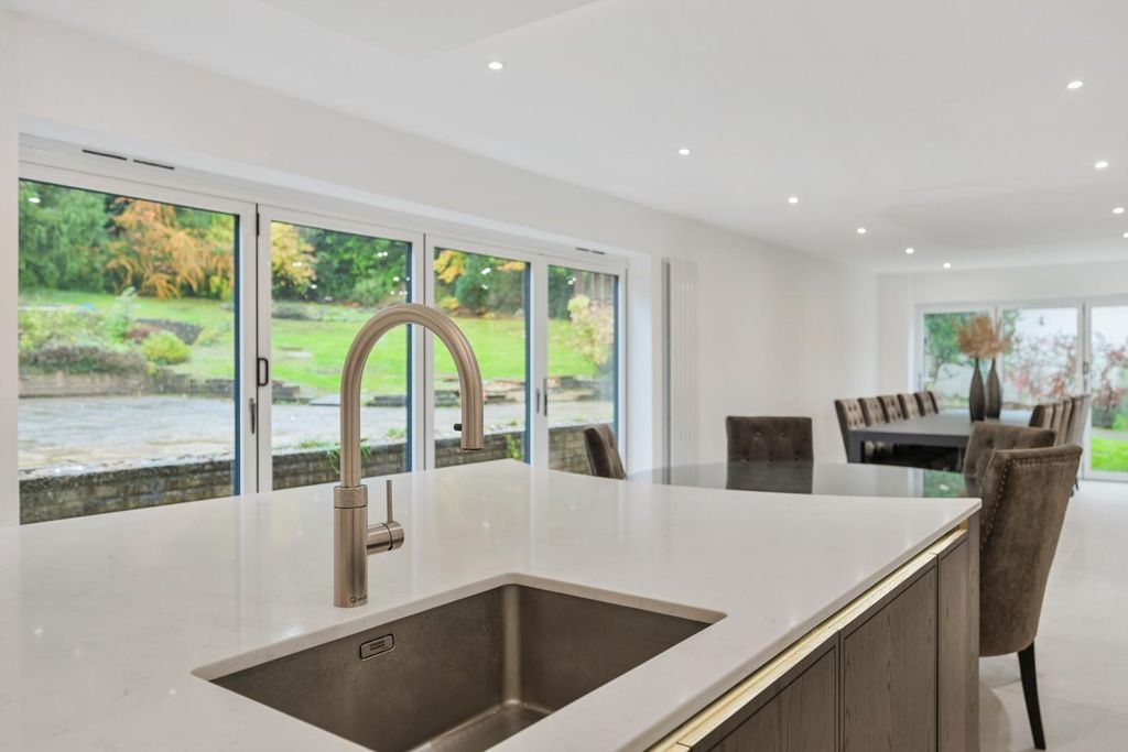 Additional image 13 of 6 bed property for saleHazelwood Lane, Chipstead, Coulsdon CR5