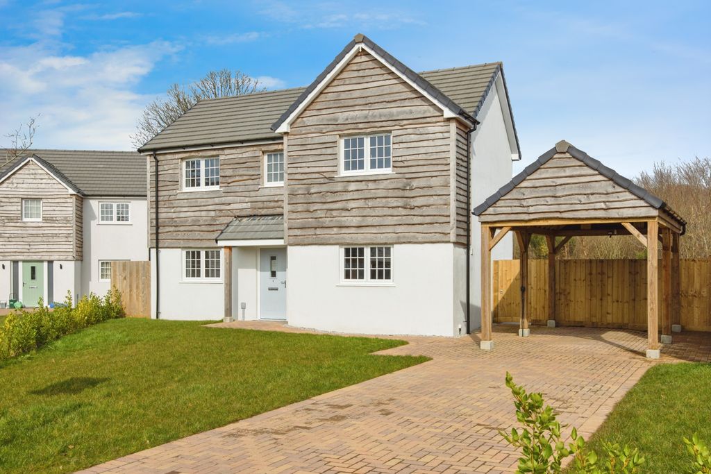 Property photo 1 of 11 Photography
