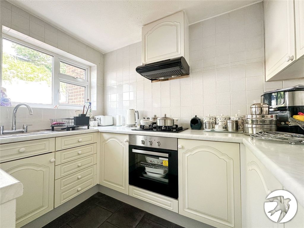 Property photo 2 of 13 Kitchen