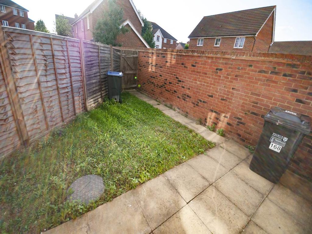 Property photo 3 of 10 Garden