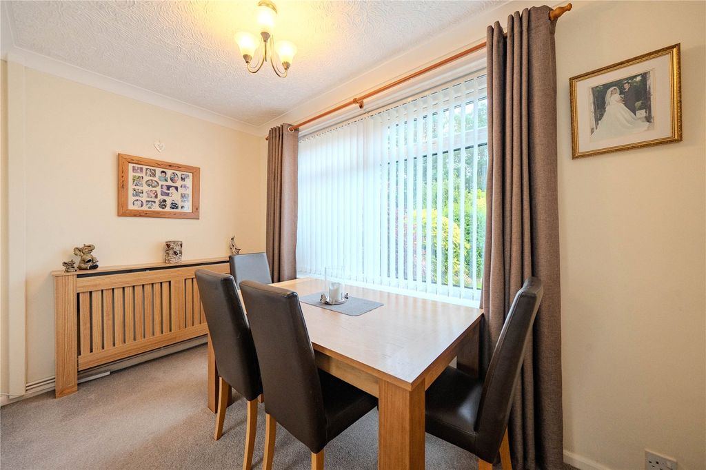 Property photo 2 of 17 Picture No. 01