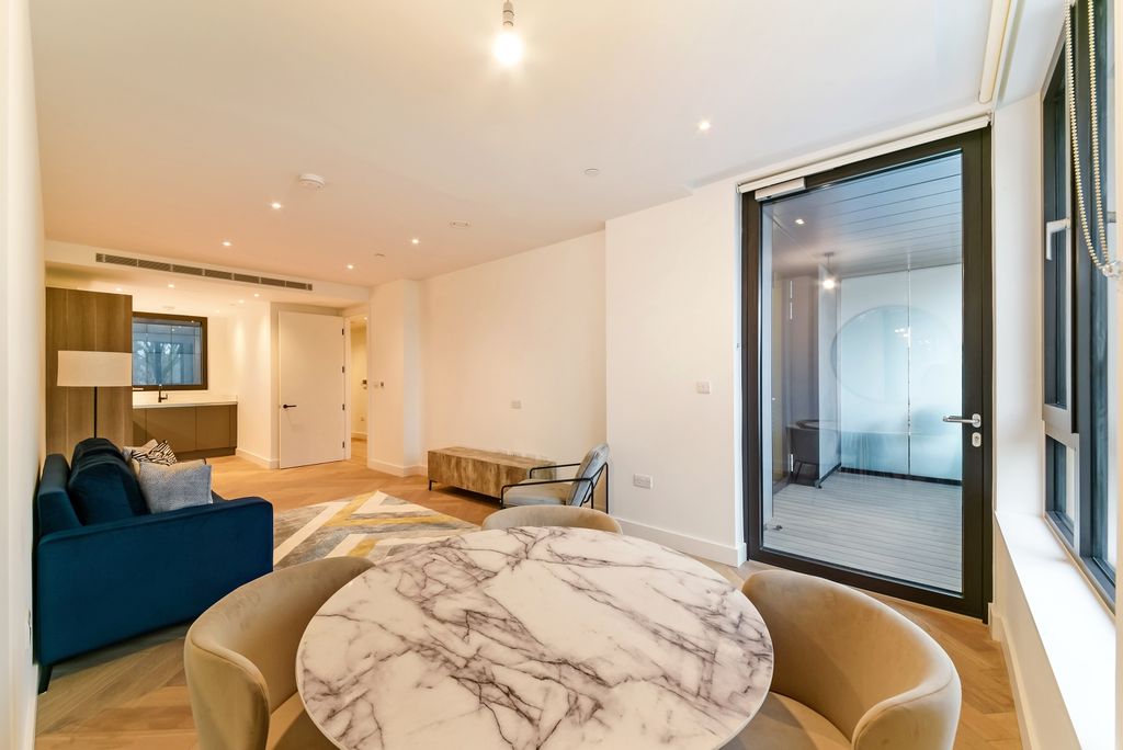 Property photo 2 of 13 Hkr Hoxton, Scawfell