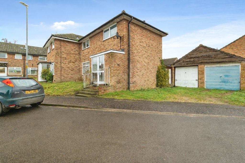 Property photo 1 of 11