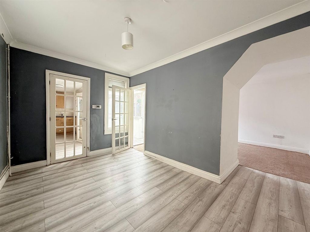 Property photo 2 of 12 Dining Room