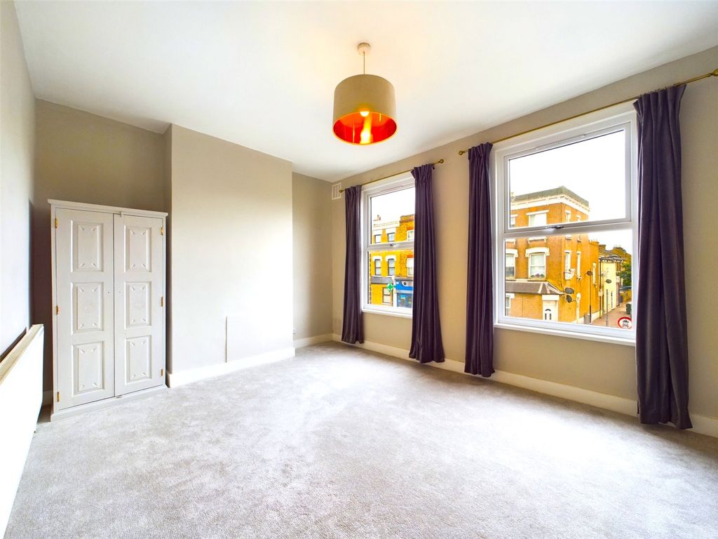 Property photo 2 of 18 Picture No. 06