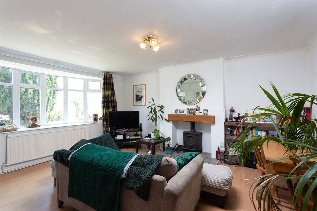 Property photo 1 of 14 Photos