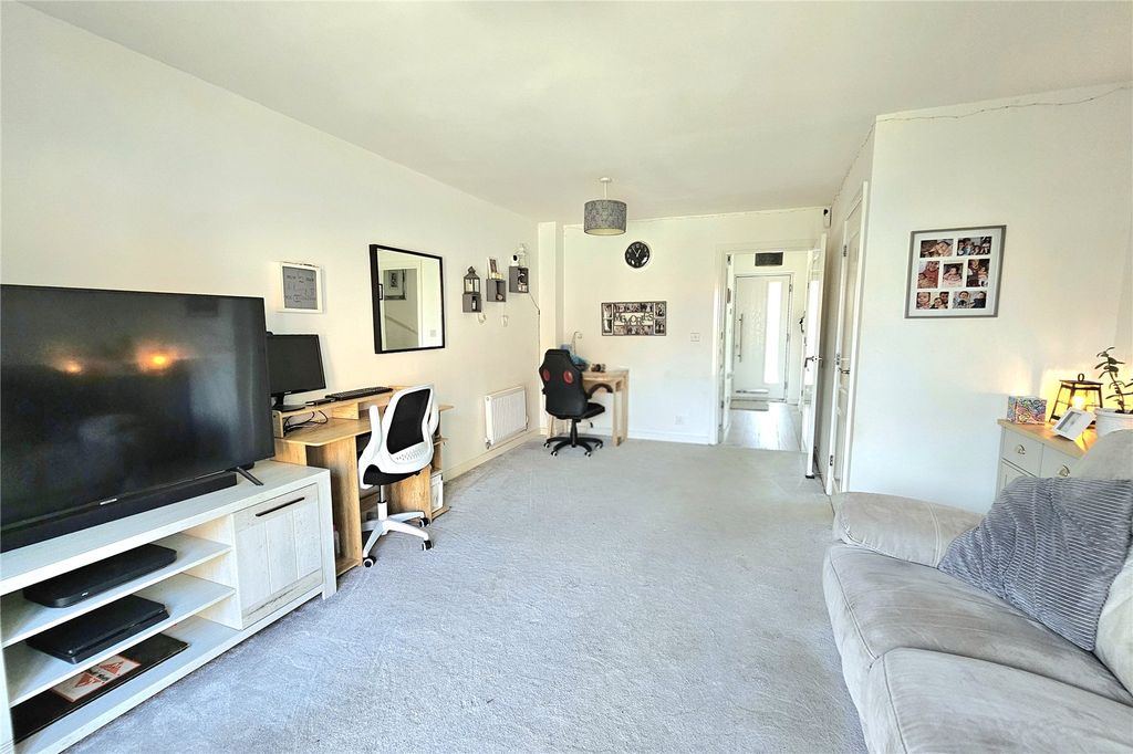 Property photo 3 of 11 Picture No. 09
