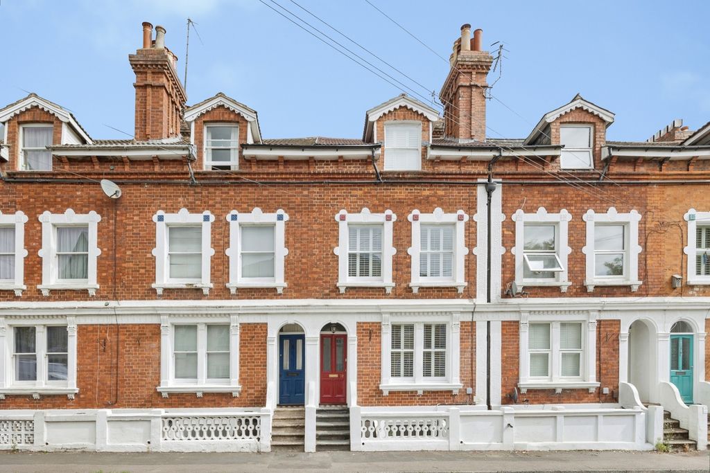 Property photo 1 of 18 Pbox-Img.Jpg