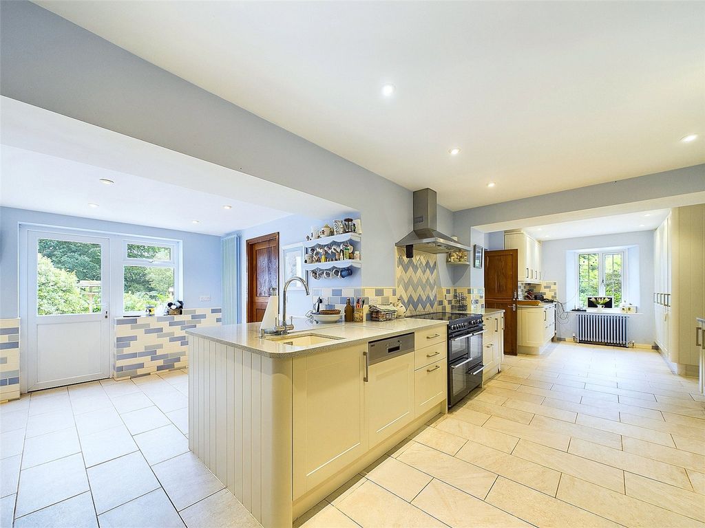 Property photo 2 of 26 Kitchen