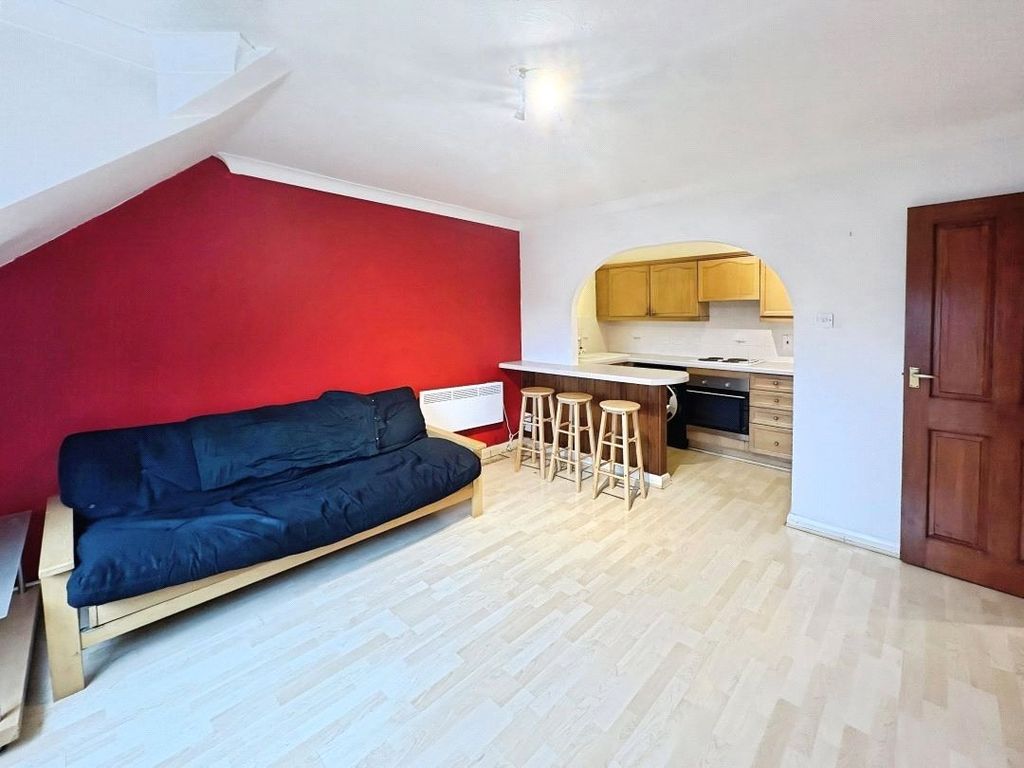 Property photo 3 of 8 Reception Room