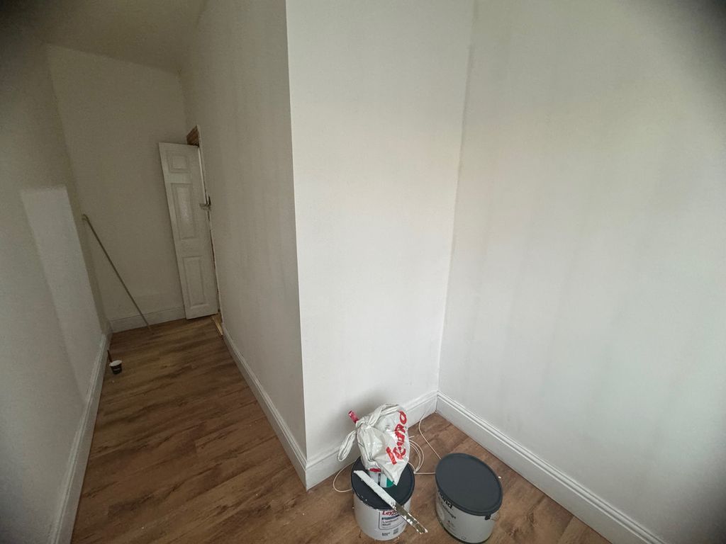 Property photo 3 of 5 Image