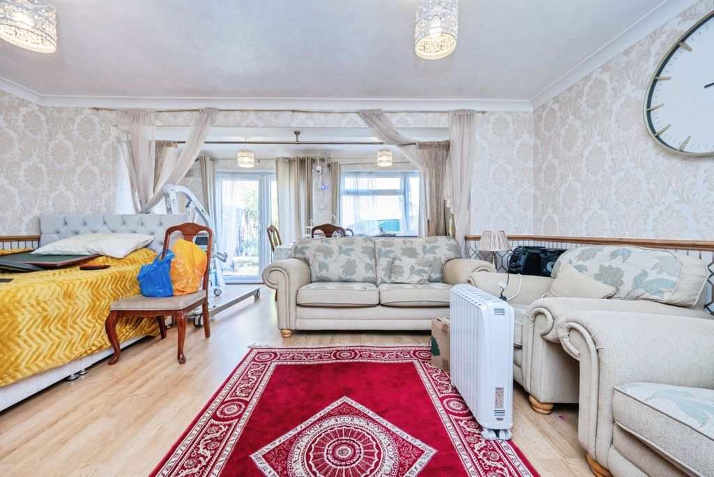 Property photo 2 of 20 Pbox-Img.Jpg