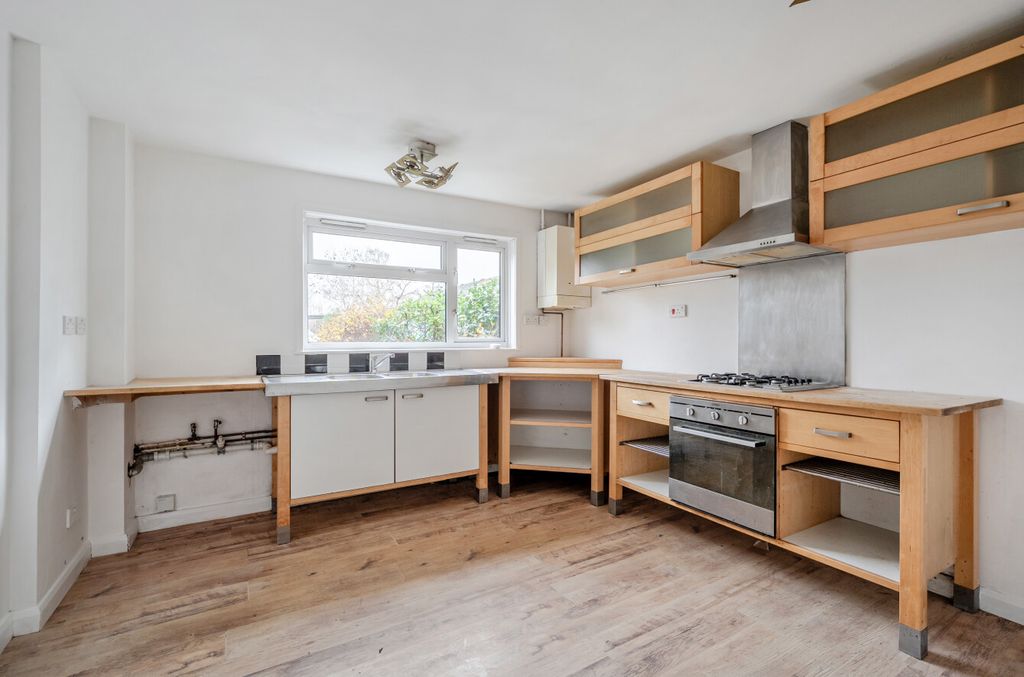 Property photo 3 of 15 1384665-21-6936Cb...