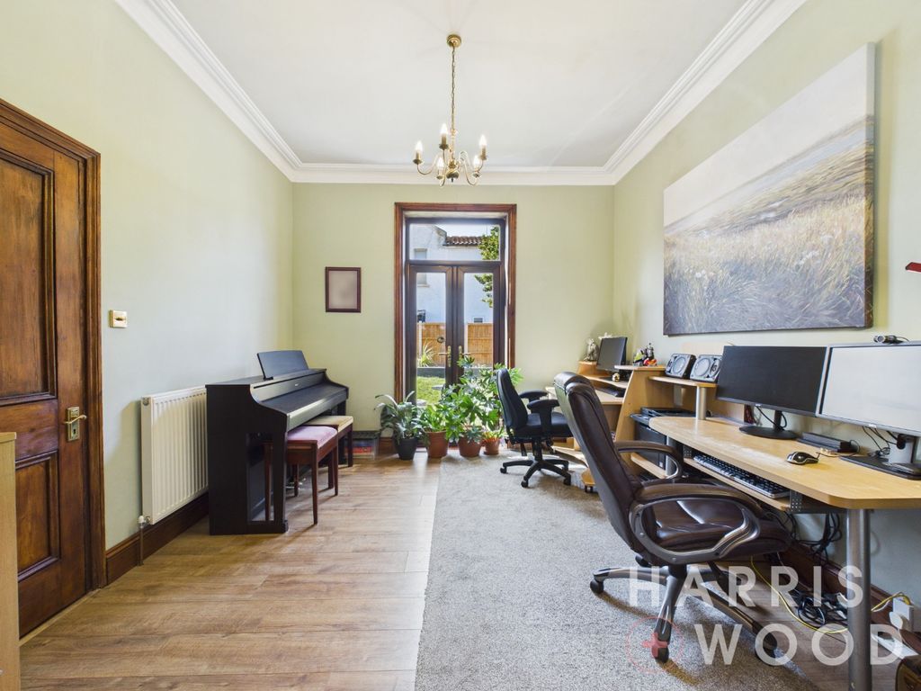 Property photo 3 of 33 5172447