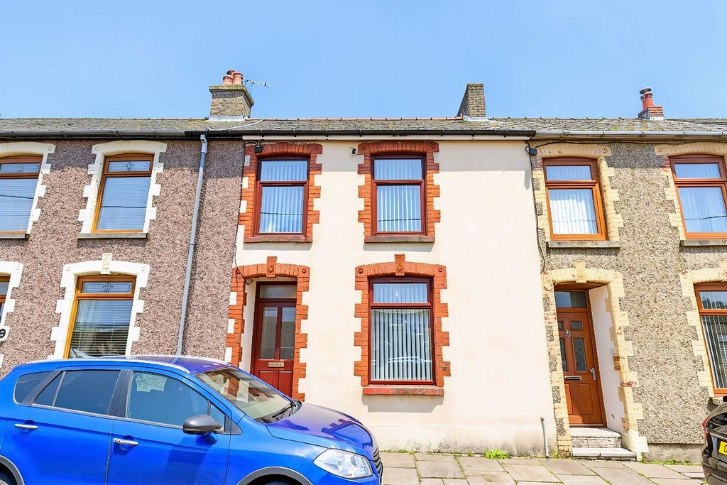 Property photo 1 of 25