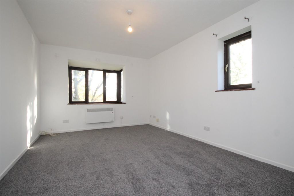 Property photo 2 of 10 Img_2078.Jpg