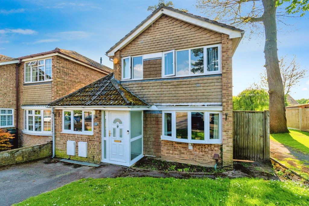 Property photo 1 of 18