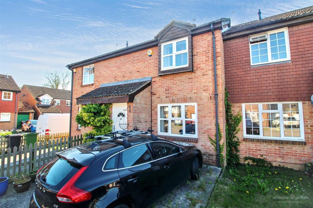 Property photo 1 of 22 Front