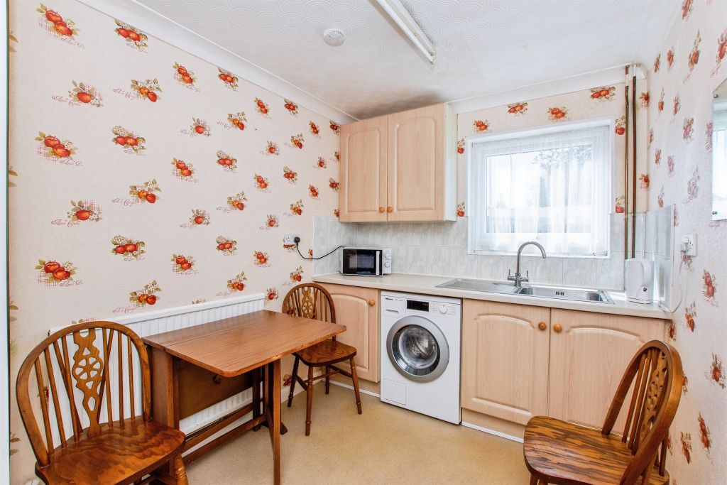 Property photo 3 of 18