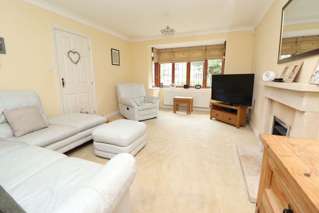 Property photo 2 of 14