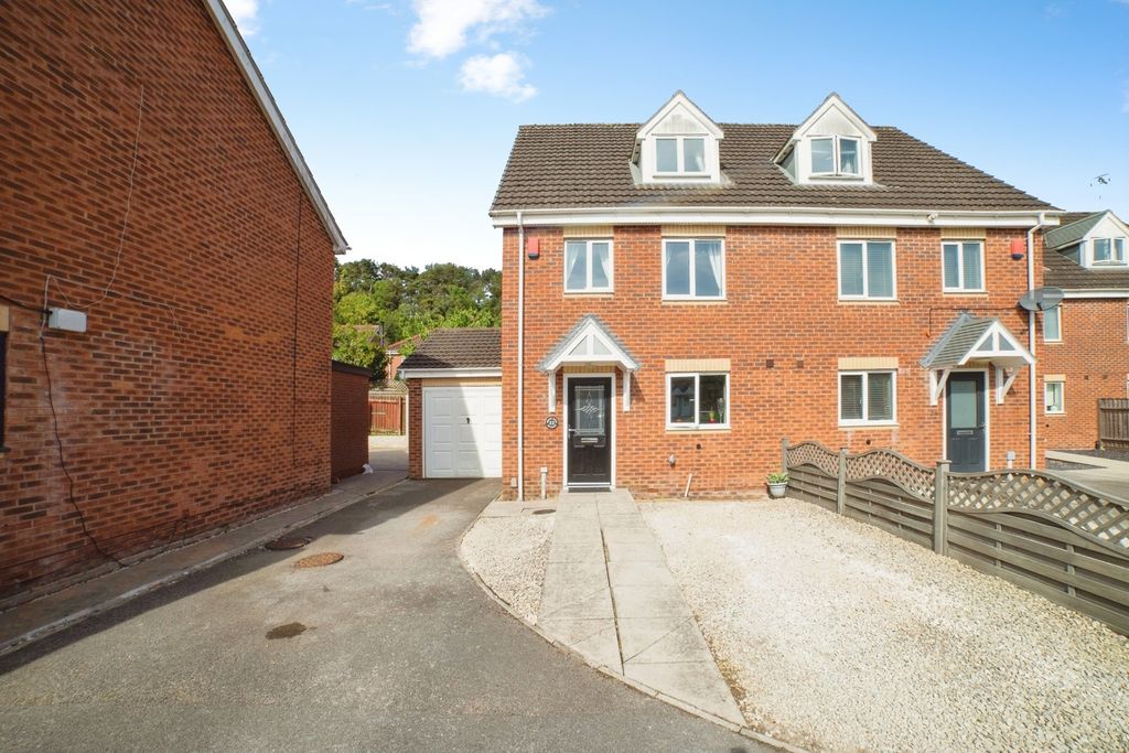 Property photo 2 of 21 Pbox-Img.Jpg