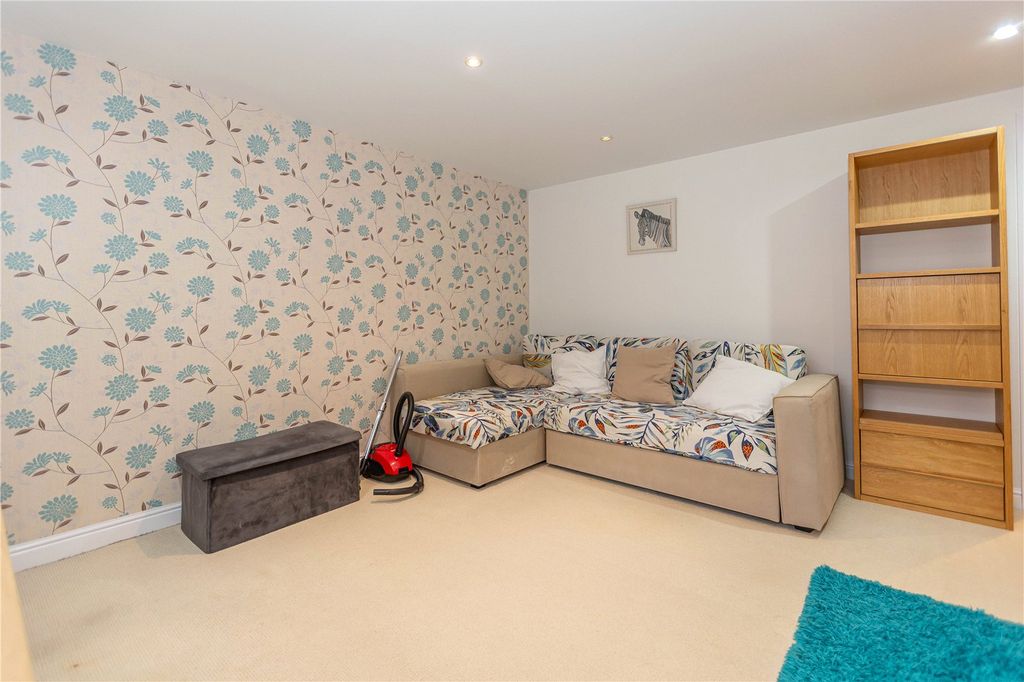 Property photo 3 of 12 Picture No. 09