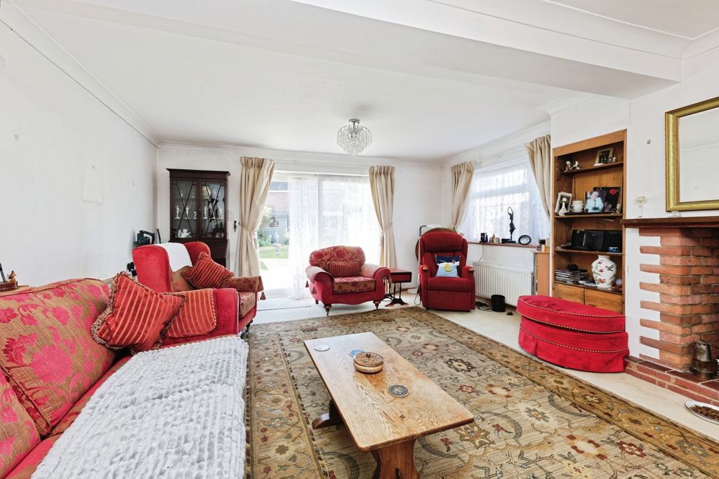 Property photo 3 of 20 Pbox-Img.Jpg