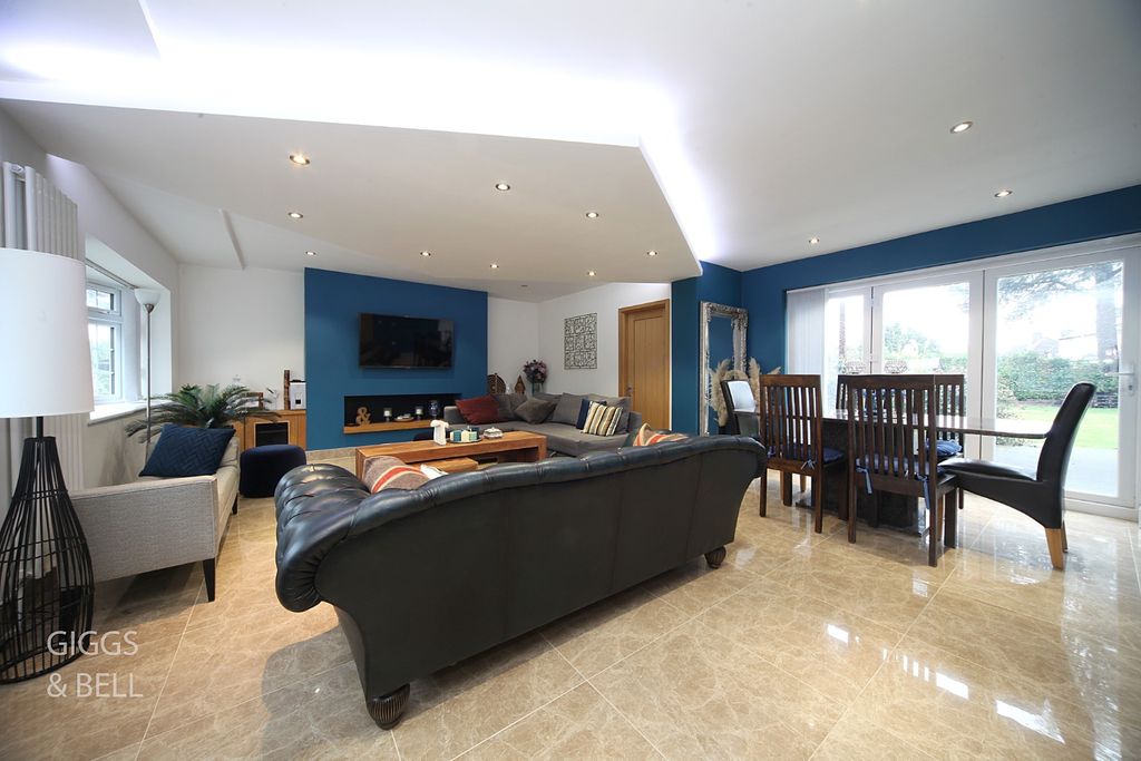 Additional image 12 of 4 bed detached house for saleOld Bedford Road, Luton, Bedfordshire LU2