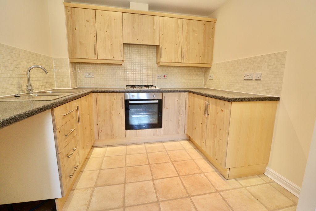 Property photo 2 of 11 Img_0304