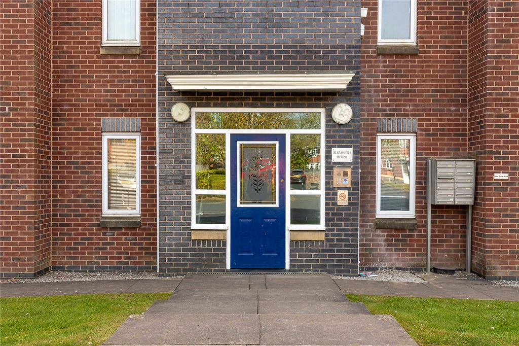Property photo 3 of 13 Front Entrance