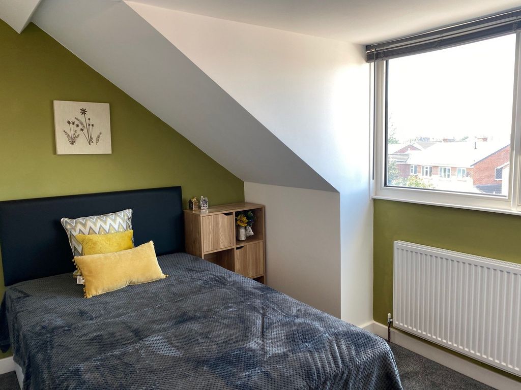 Property photo 2 of 3