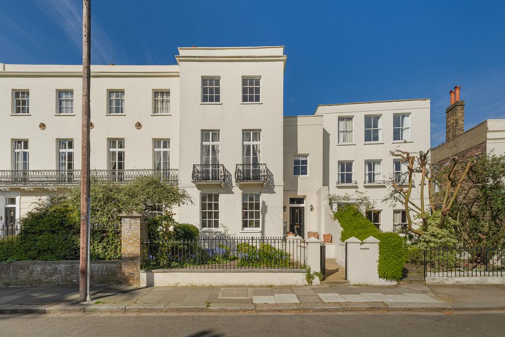 Property photo 1 of 19