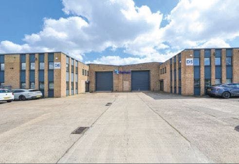 Property photo 1 of 4 West Thurrock  D5 D6 J31 Park Main.Jpg