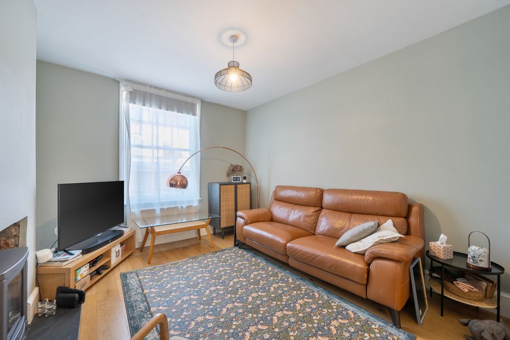 Property photo 2 of 25 1439725-26-69d51A...