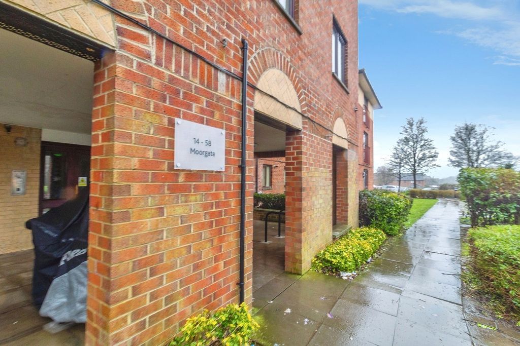 Property photo 1 of 17 Pbox-Img.Jpg