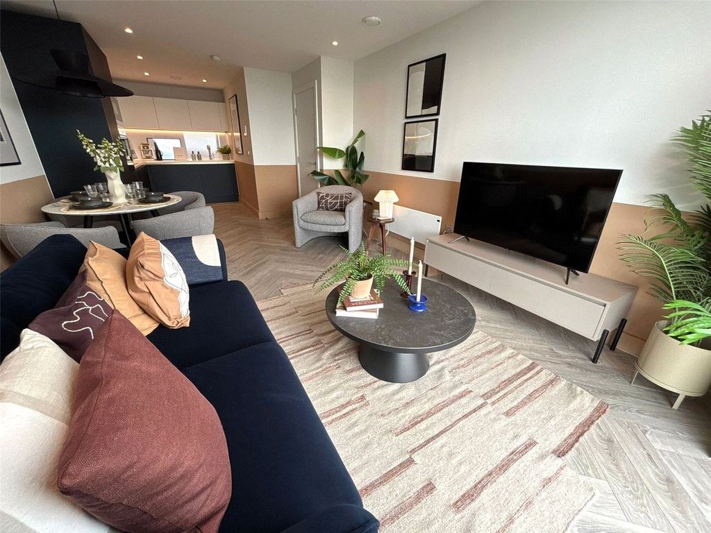 Property photo 3 of 10 Living Area