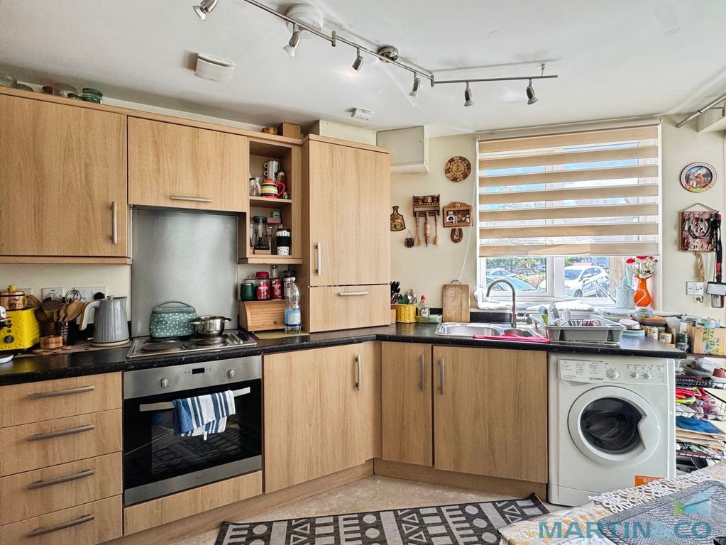 Property photo 2 of 11 d6Aff620--424E-Bfdb-2Aaa5D52F070-82155-00002B05C43