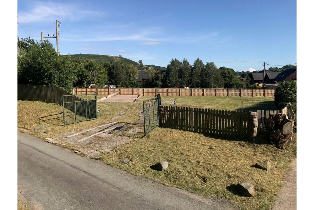 Property photo 1 of 9