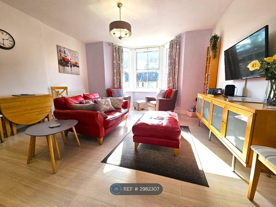 Property photo 2 of 8 Large Living Area
