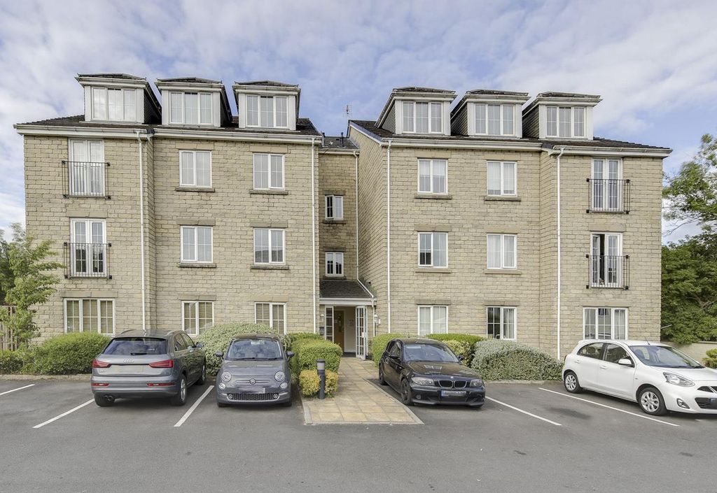 Property photo 1 of 11 Front External