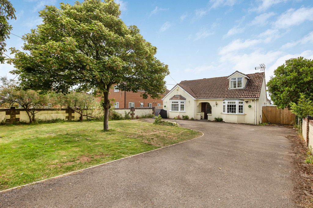Property photo 1 of 31