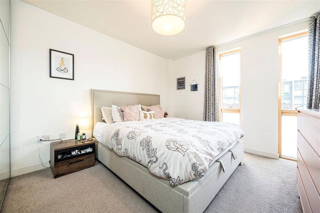 Property photo 3 of 6