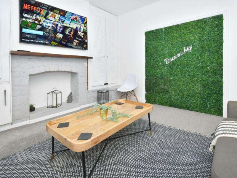 Property photo 2 of 2