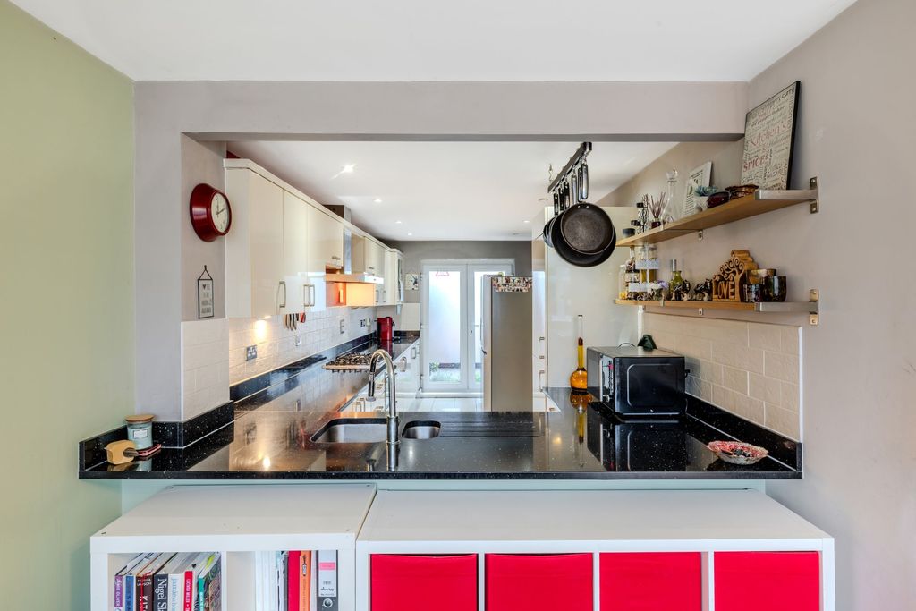 Property photo 3 of 15