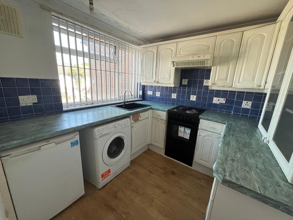 Property photo 1 of 8 Stanwell-1