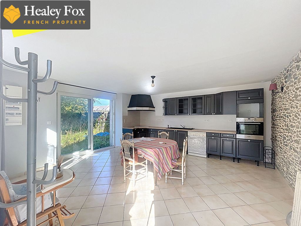 Property photo 3 of 12