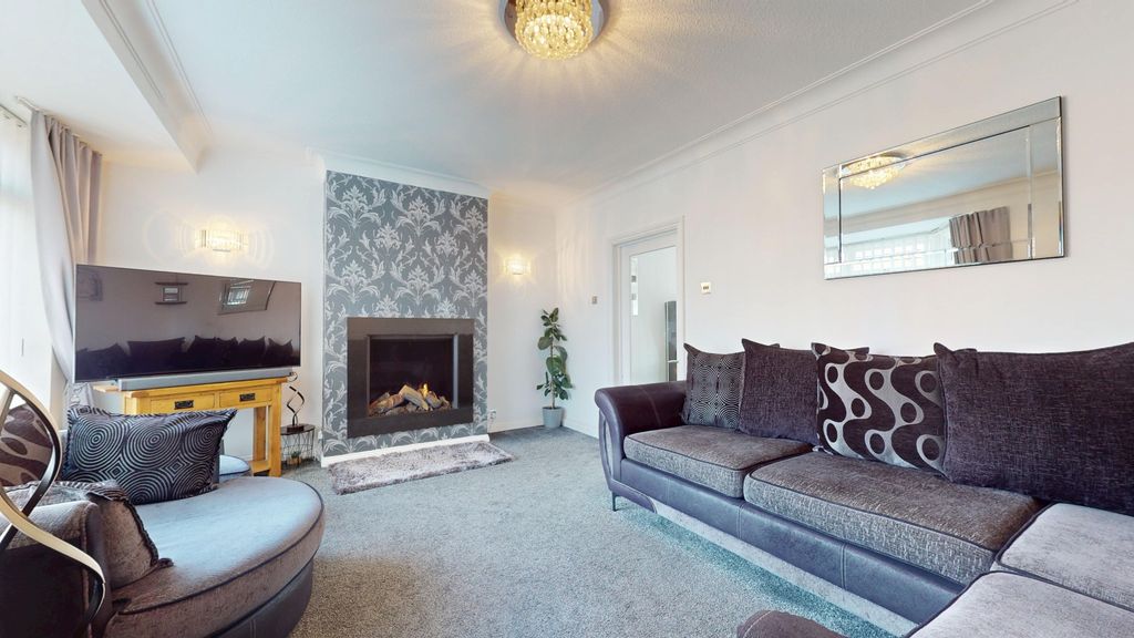 Property photo 1 of 47 4357743