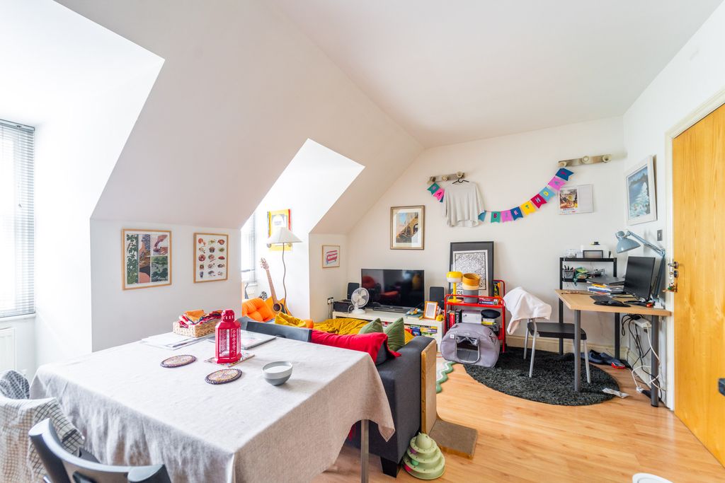 Property photo 1 of 8 Mba06766-Edit