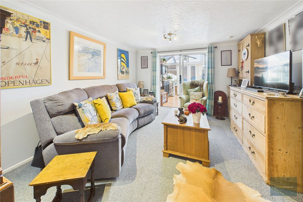 Property photo 2 of 13 Picture No. 04